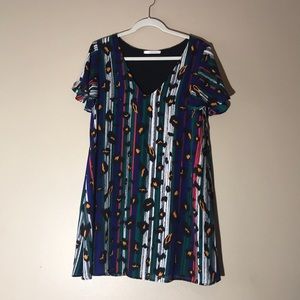 Nice Caramela short sleeved dress with liner. USA